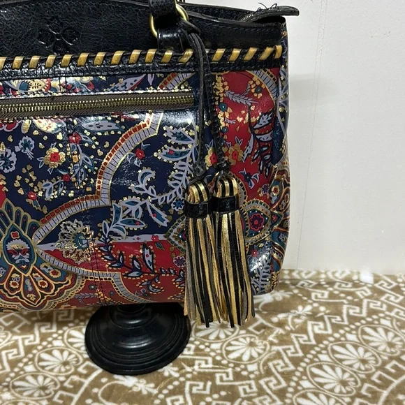 Elegant Black and Red Patterned Women's Bag - Picture 2 of 16